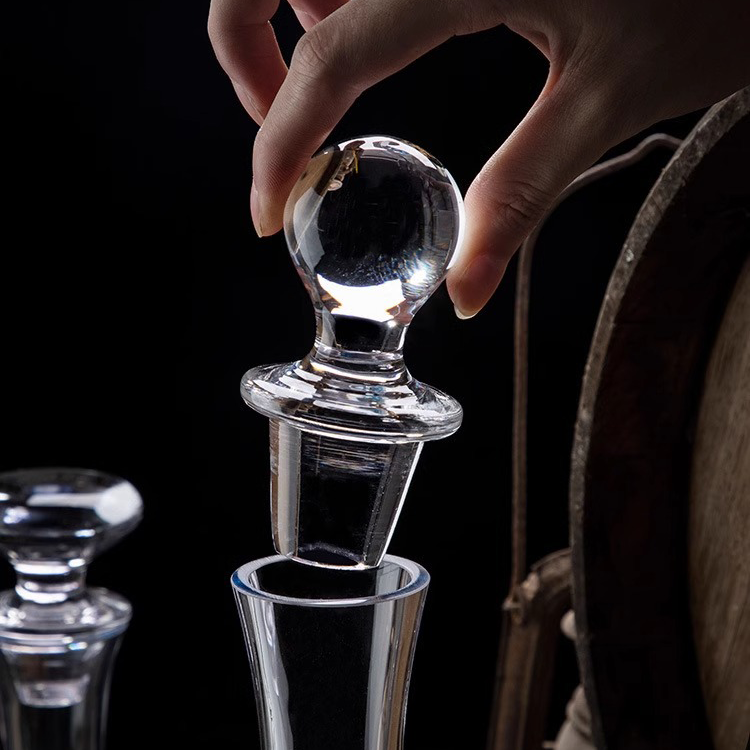 Aoki – Japanese Style Wine Decanter, Hand-Blown Blue Mountain Glass