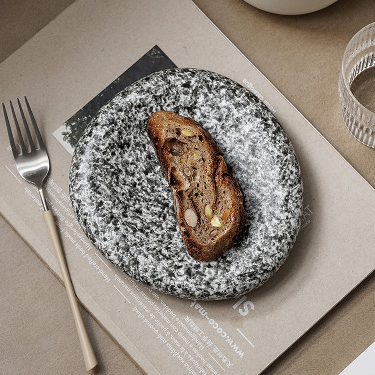 Tsuchi – Japanese Porcelain Dinner Plate, Modern Wabi-Sabi Design