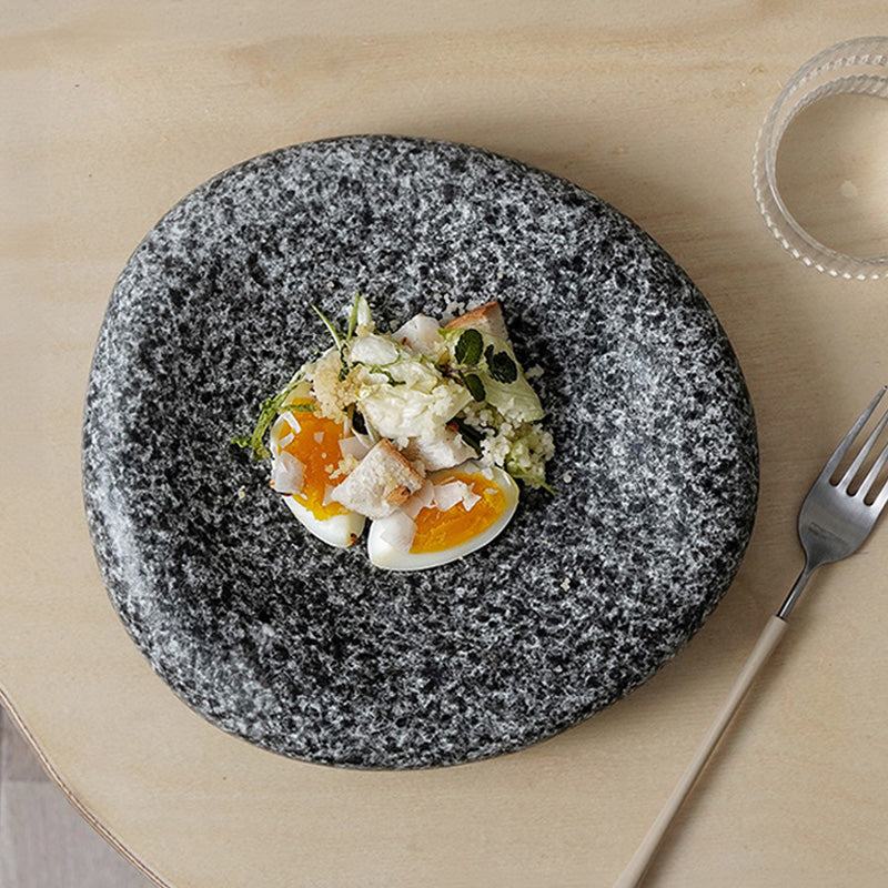 Tsuchi – Japanese Porcelain Dinner Plate, Modern Wabi-Sabi Design