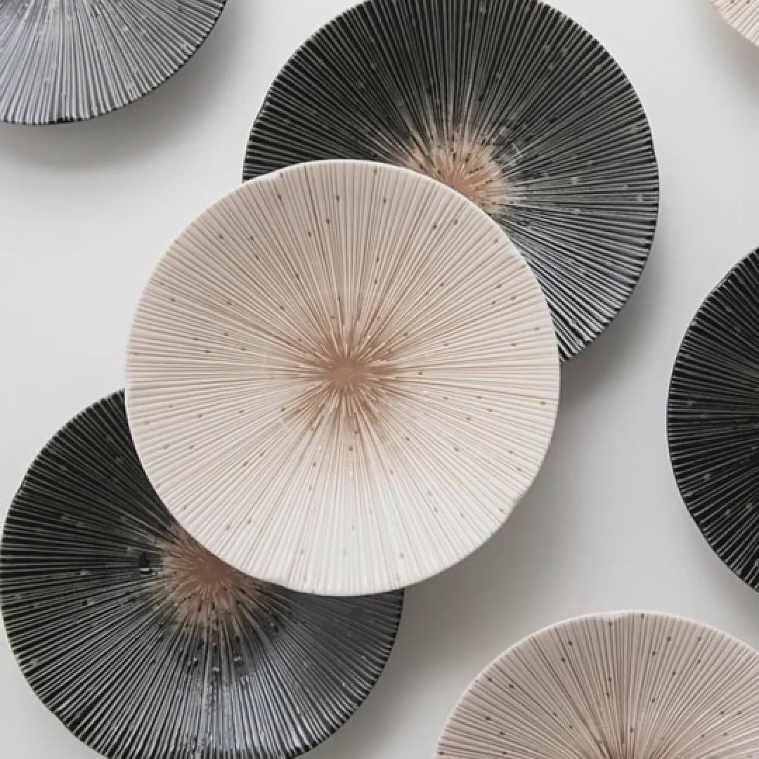 Senbon – Japanese Porcelain Plate, Traditional Mino Ware Craft Design