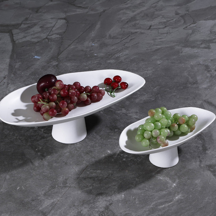 Kuroba – Japanese Decorative Pedestal Tray, Resin Fruit Bowl Decor