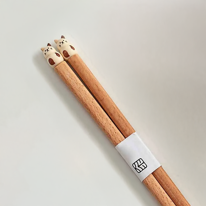 Momosuke – Japanese Wooden Chopsticks, Pet Sculpture Design