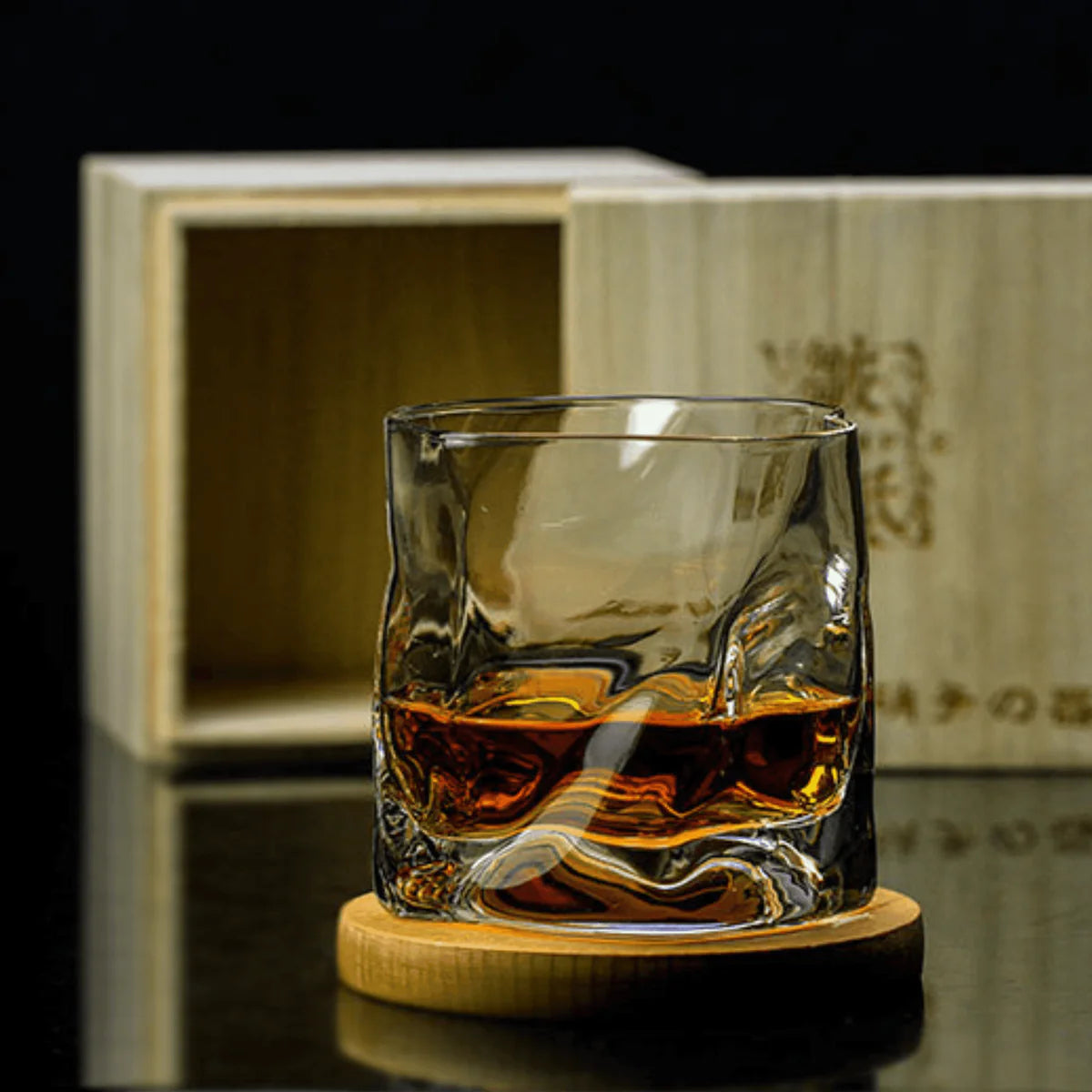 Kaze – Traditional Japanese Edo Kiriko Whisky Glass, Crumpled Crystal Design