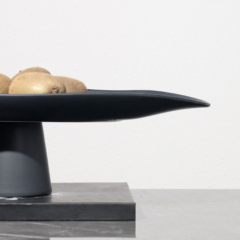 Kuroba – Japanese Decorative Pedestal Tray, Resin Fruit Bowl Decor