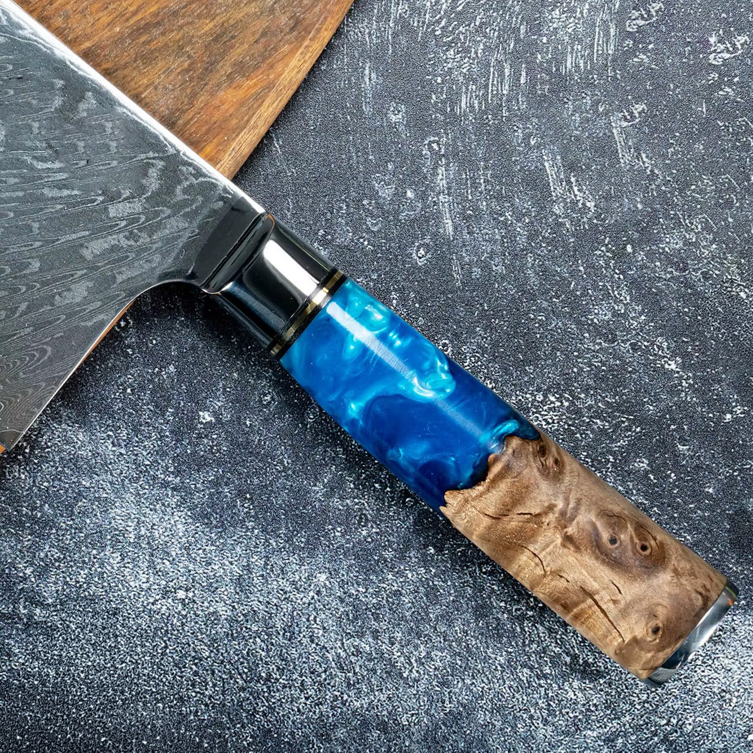 Arashi – Japanese Damascus Cleaver, VG10 Chef Knife with Blue Resin Wood Handle