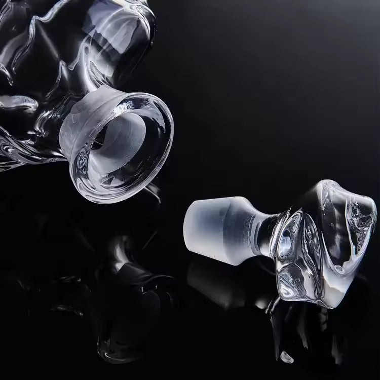 Yuragi – Japanese Style Whiskey Decanter, Modern Crystal Glassware Design